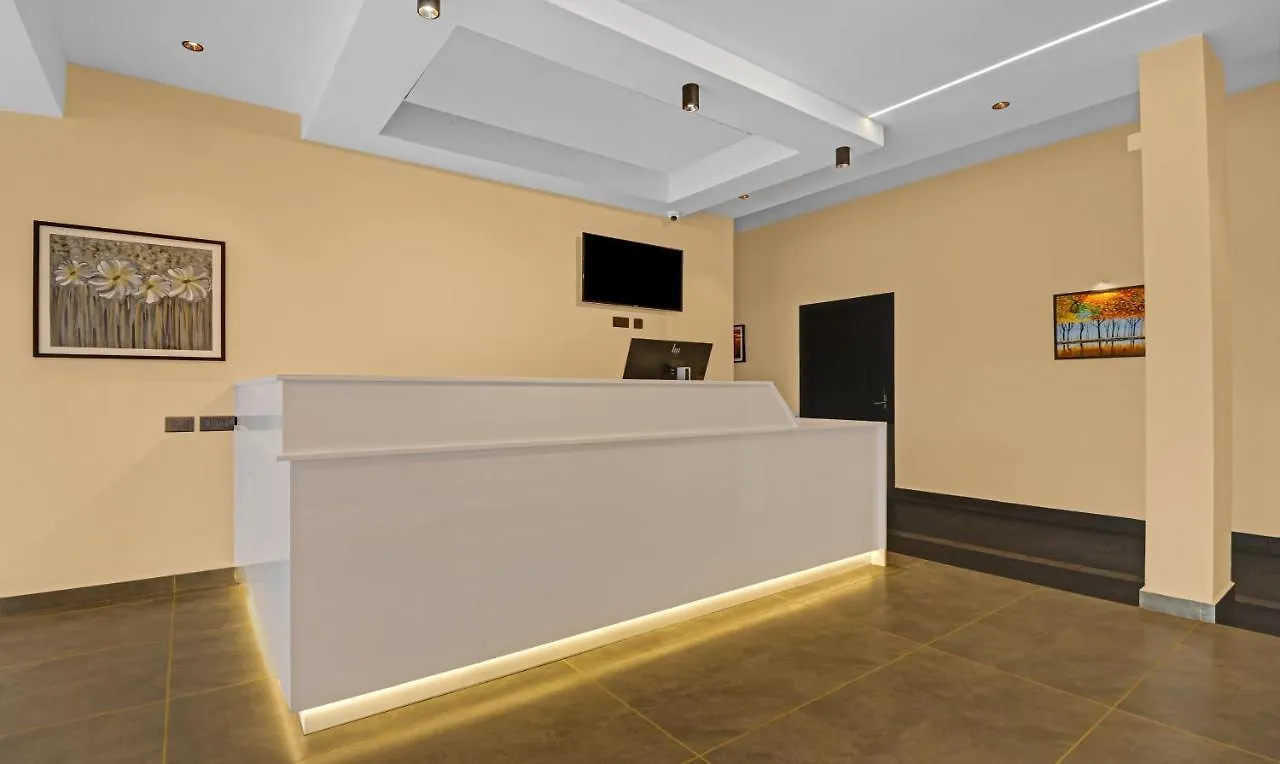 Ξενοδοχείο Treebo Grand Vistara Airport Suites Kochi