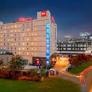**** ホテル Ibis Golf Course Road - An Accor Brand インド