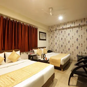 Hotel Classic Plaza At Delhi Airport Hotel New Delhi