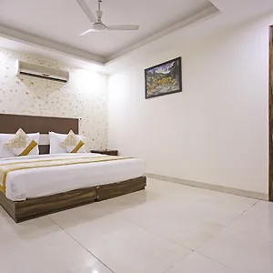 hotel-oaktel-aerotech.hotelsdelhi.org/