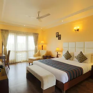 luxury-stay-near-delhi-international-airport.top-gurgaonhotels.com/