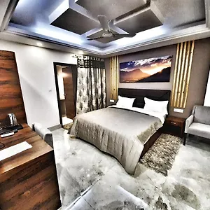 Aerocity Purple Orchid 3* Nueva Delhi